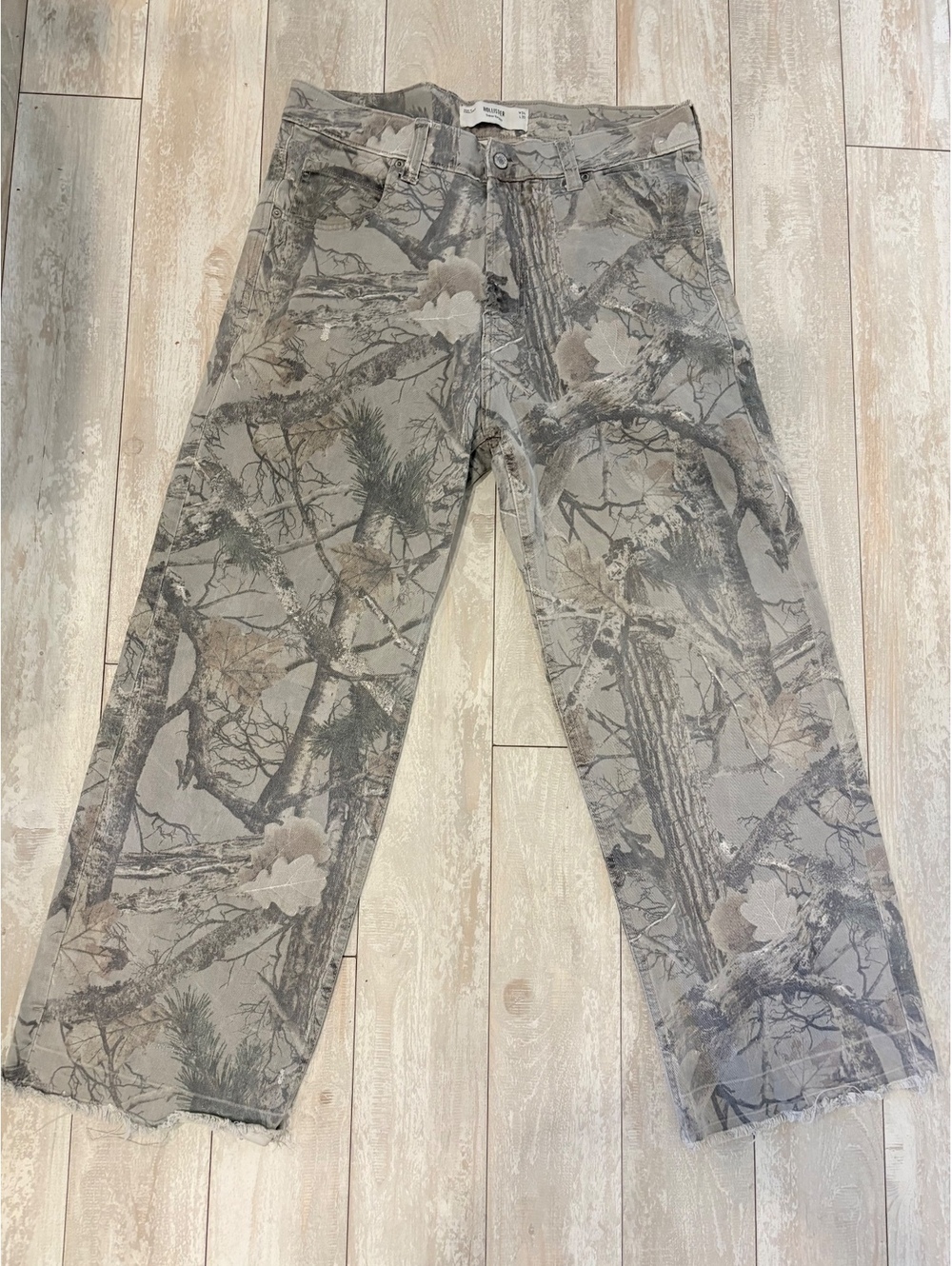 Hollister Men’s Super Baggy Camo Jeans W34 L30 Realtree Wide Leg Raw Hem